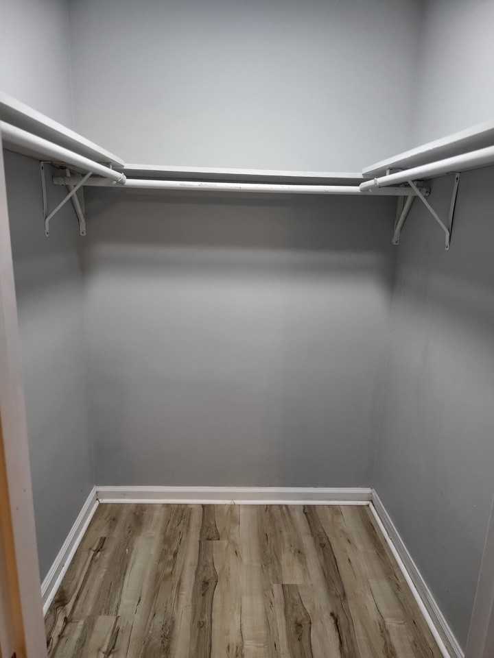 106 Dee Ct #1 - Photo 3 of 34