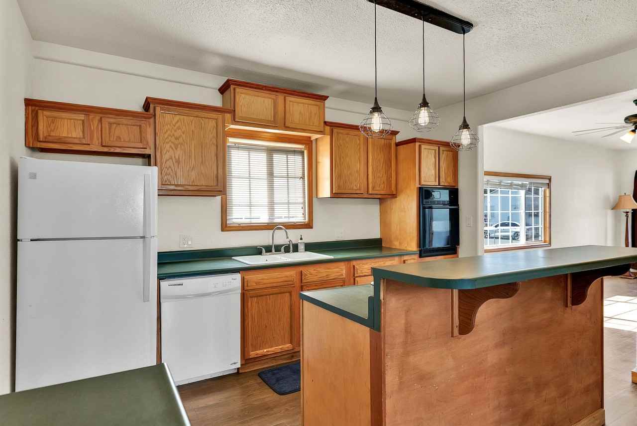 16 W Mullan Ave #2 - Photo 5 of 29