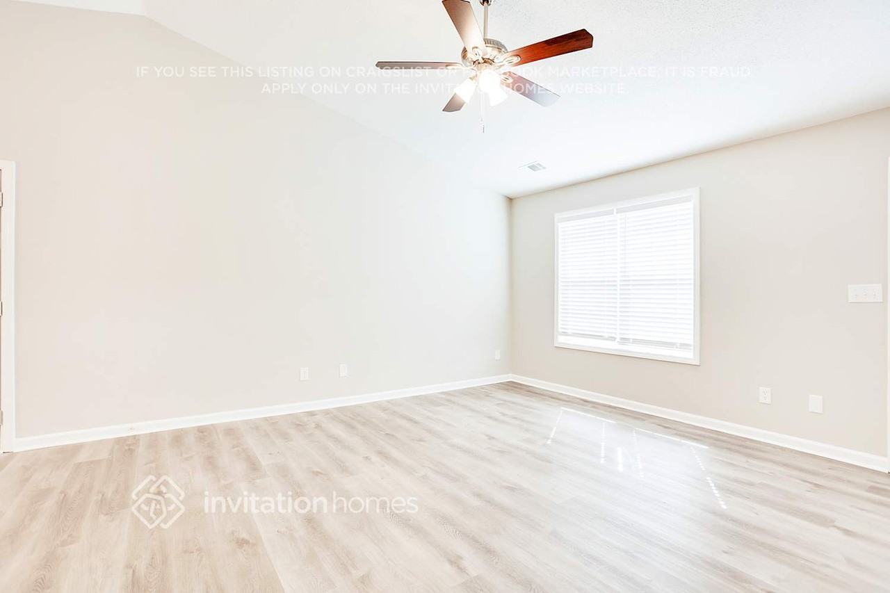 17 Thorn Thicket Ct - Photo 5 of 25