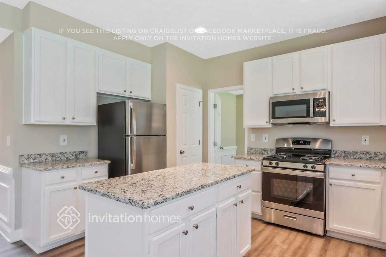 4187 Medlock Woods Dr - Photo 7 of 26