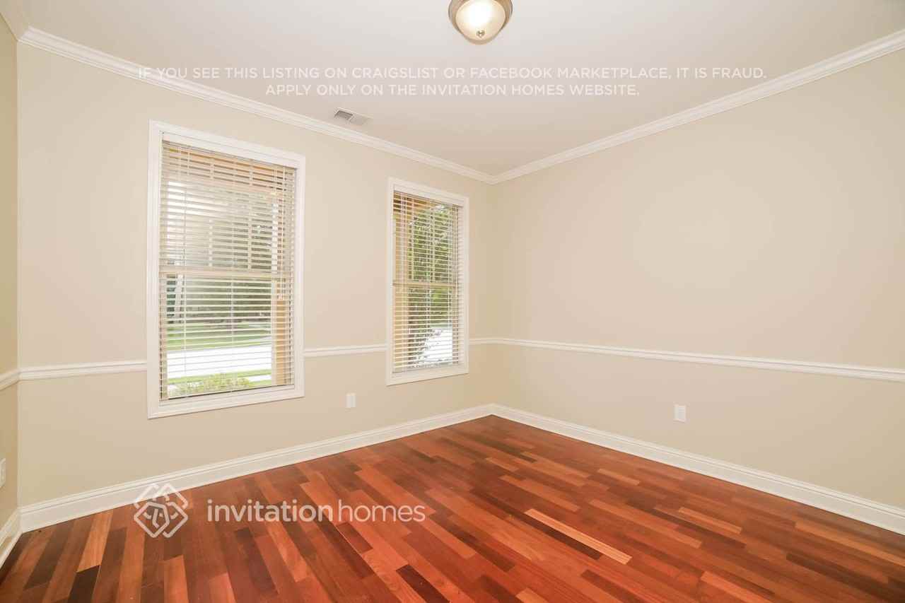 42 Plum Blossom Ln - Photo 3 of 14