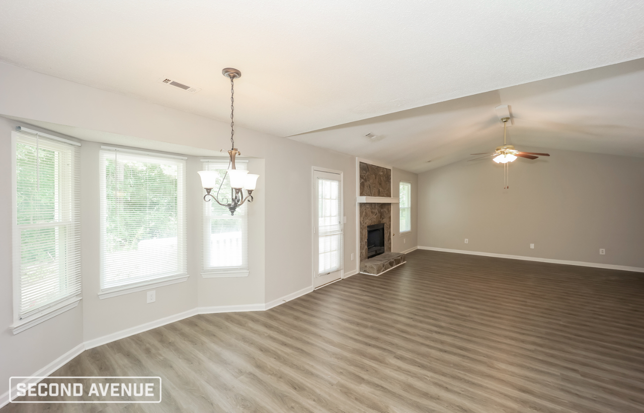 5 Cindy Ct - Photo 2 of 14
