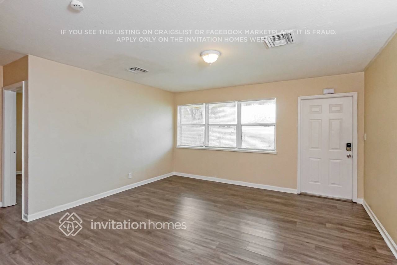 6315 Sw 24th St - Photo 3 of 17
