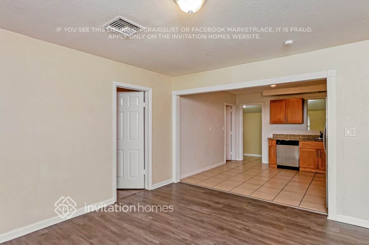 6315 Sw 24th St - Photo 5 of 17