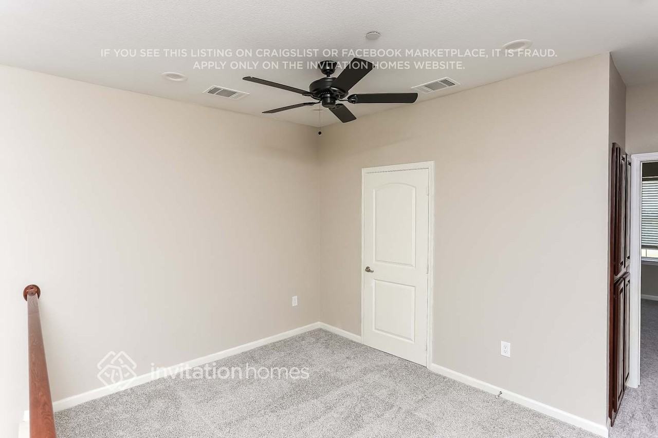 110 Barrington Ln - Photo 7 of 17