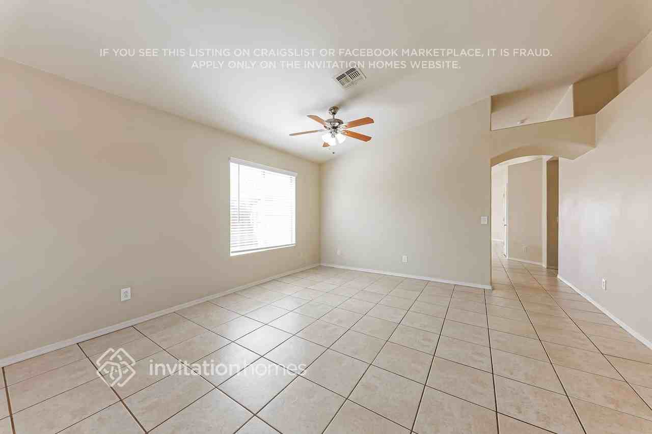 15230 N 162nd Ln - Photo 3 of 17