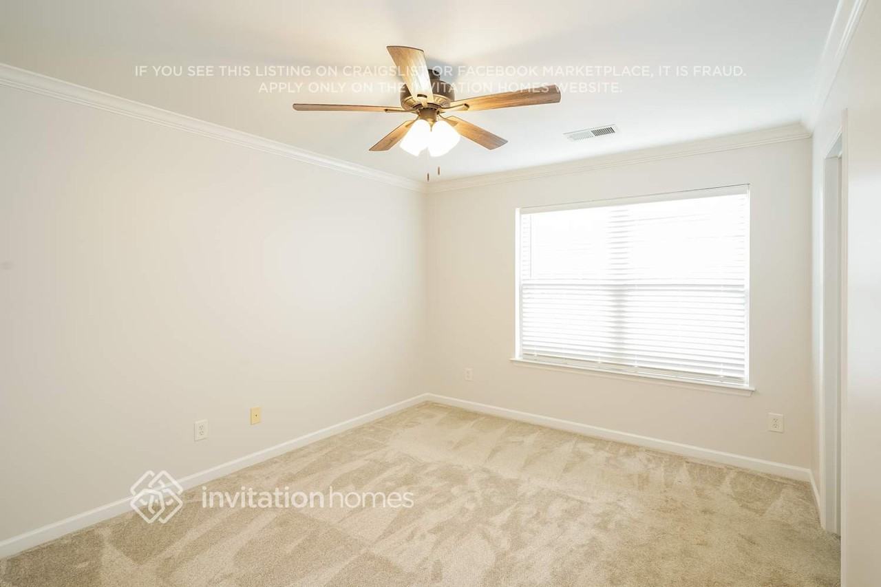 403 Tapestry Pl #201 - Photo 7 of 16