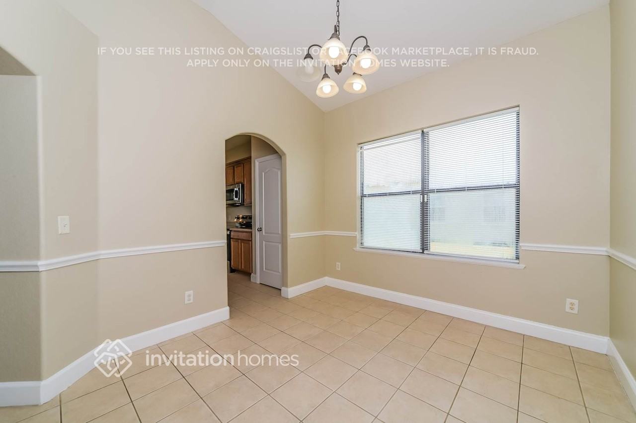 796 Lake Cummings Blvd - Photo 6 of 17