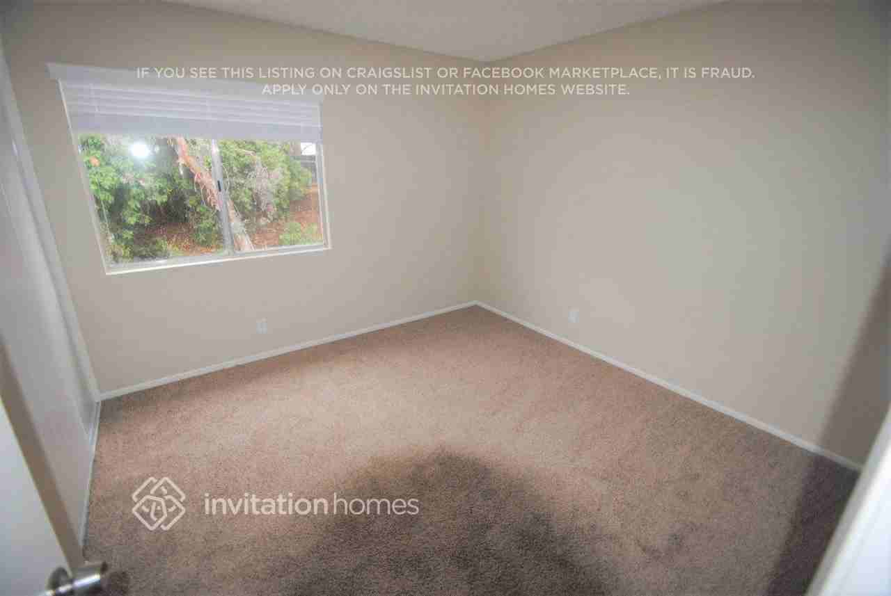11903 Albion Way - Photo 7 of 11