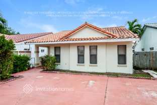 10215 Nw 126th St - Photo 1 of 1