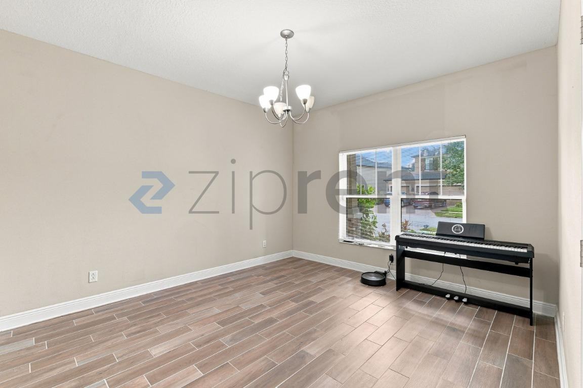 10740 Pleasant Knoll Dr - Photo 6 of 44