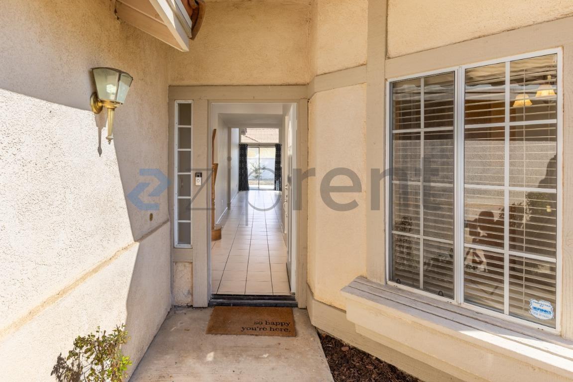 28220 Inspiration Lake Dr - Photo 5 of 32