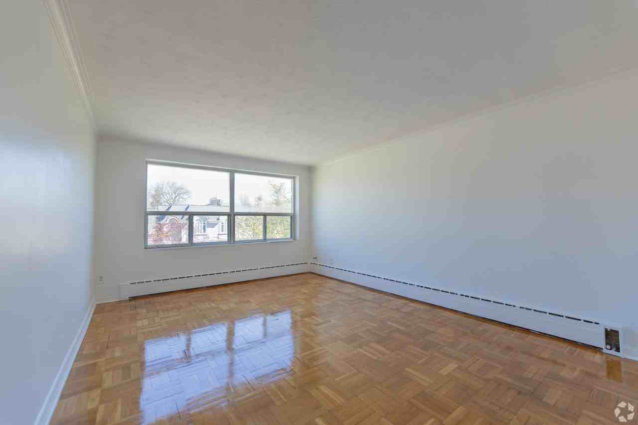 Glazebrook Avenue Apartments - Photo 3 of 14