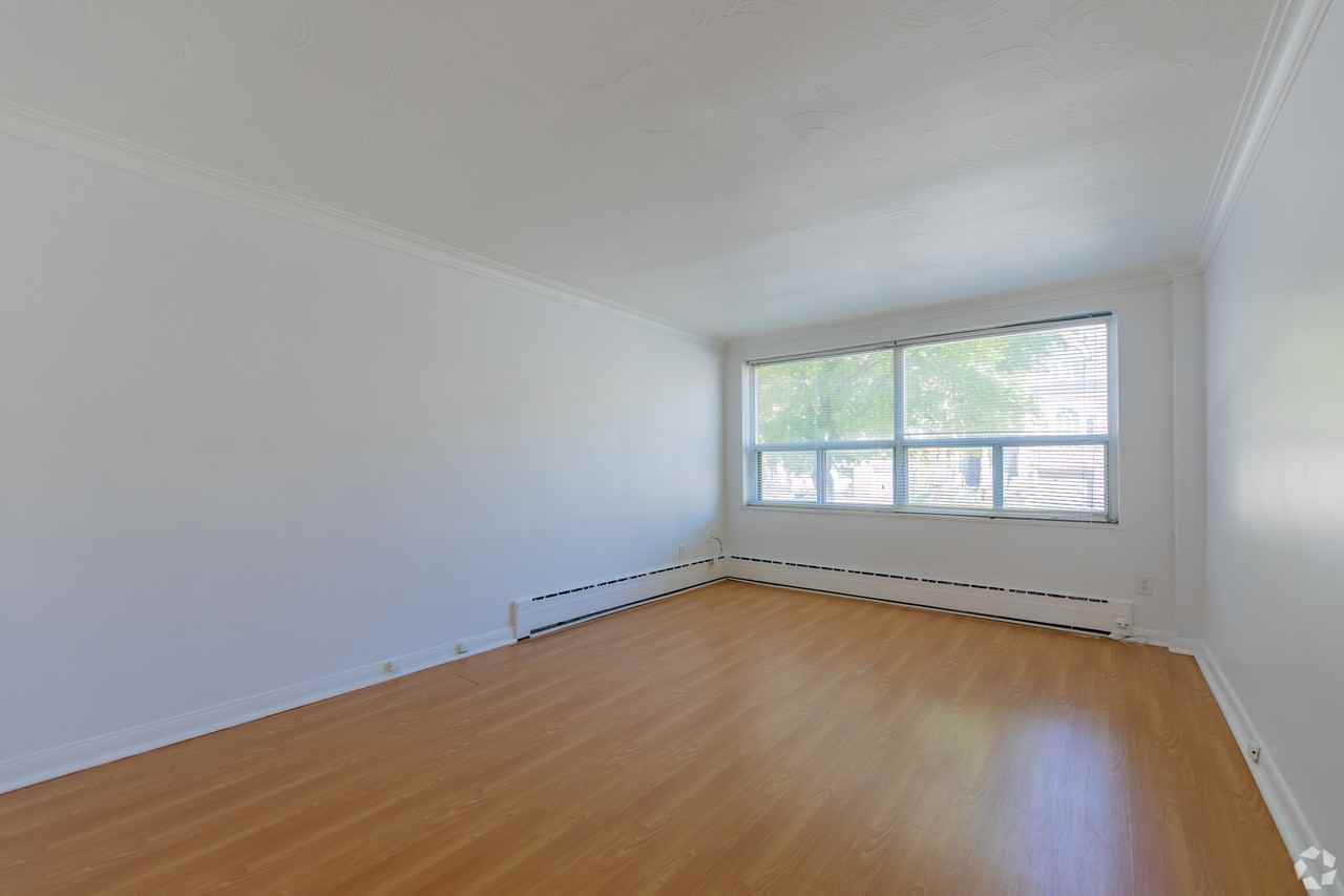 Glazebrook Avenue Apartments - Photo 7 of 14