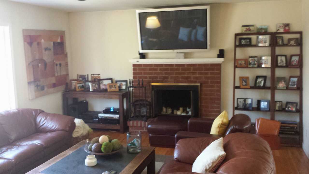 49 Clinton Ave - Photo 2 of 13