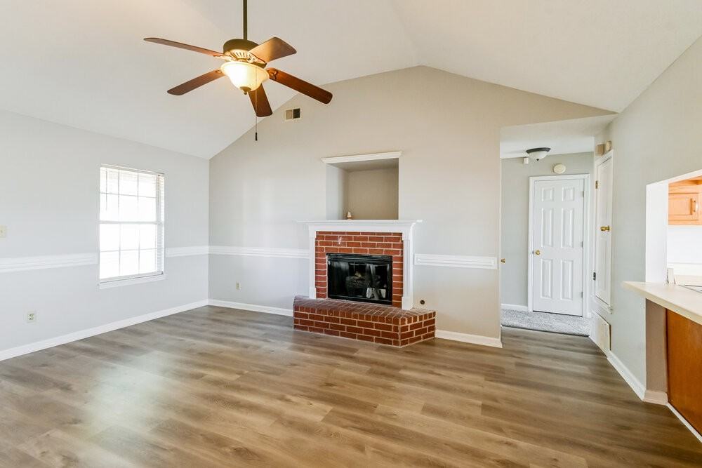 4185 Shadow Oaks Dr - Photo 3 of 16