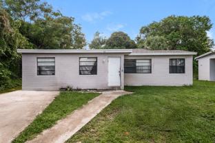 331 Sw 11th Ave - Photo 1 of 1