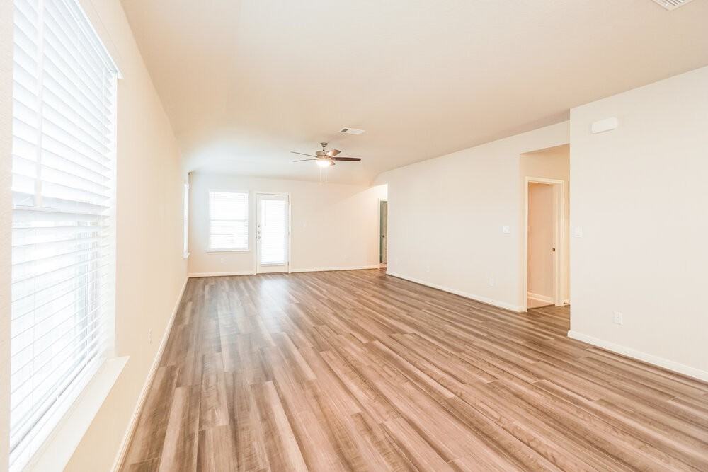 12911 Azan Hts - Photo 4 of 16