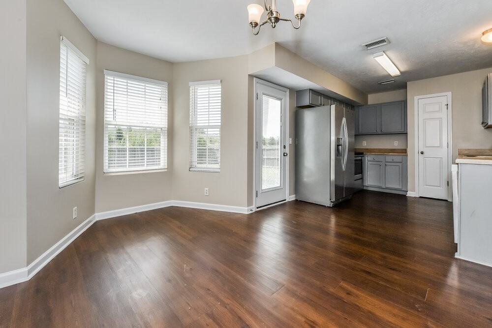 2636 Apostle Ln - Photo 6 of 17