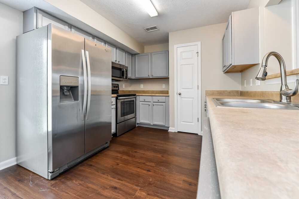 2636 Apostle Ln - Photo 7 of 17