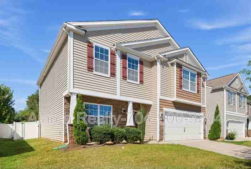 9724 Chase View Dr - Photo 2 of 21