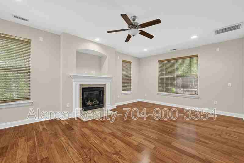 12928 Windy Lea Ln - Photo 4 of 23