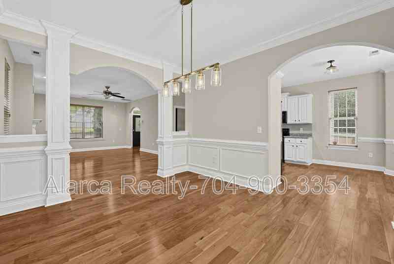 12928 Windy Lea Ln - Photo 6 of 23