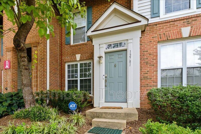 12781 Fair Crest Ct - Photo 2 of 24