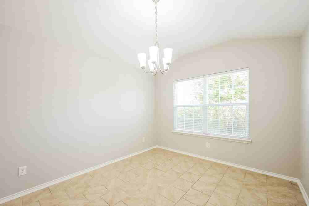1711 Emerald Edge - Photo 6 of 16