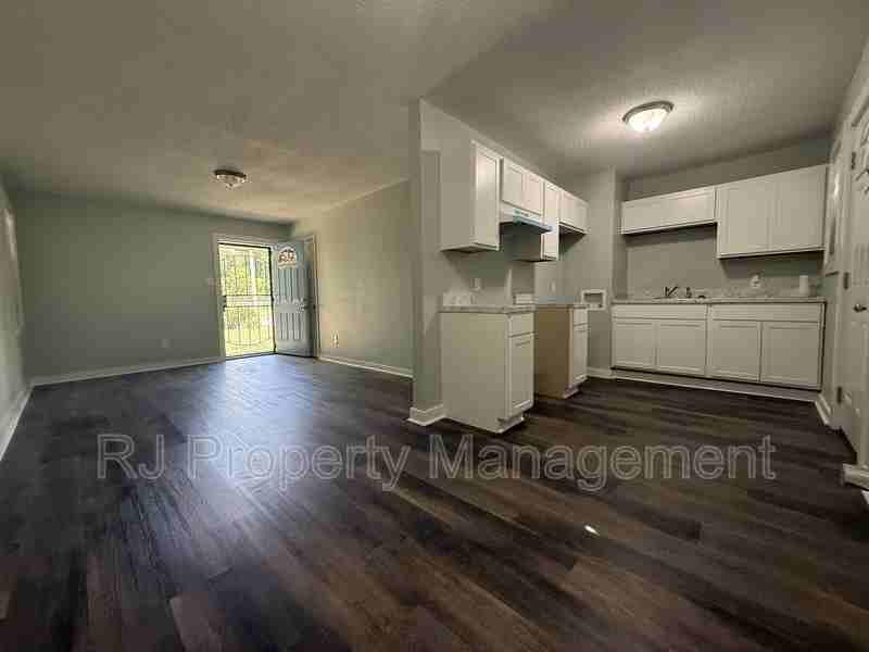 307 W Peebles Rd - Photo 3 of 9