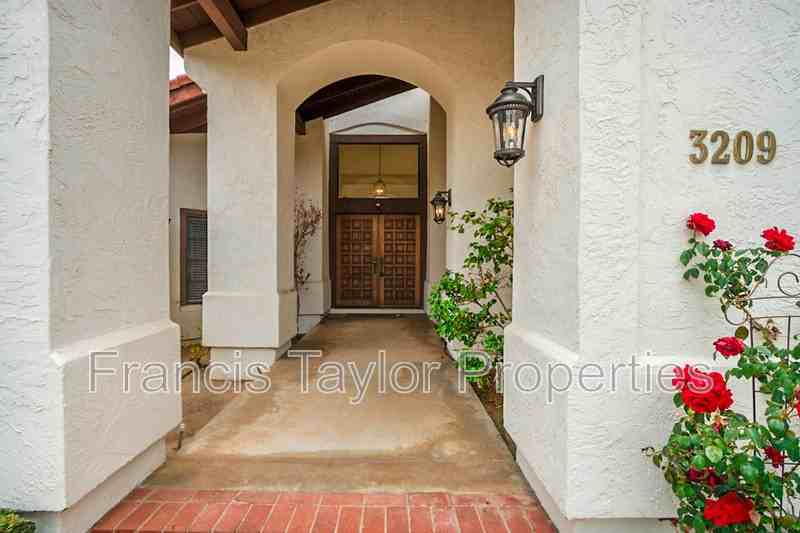 3209 Avenida Hacienda - Photo 5 of 44