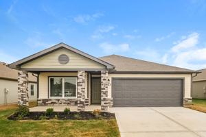 featured image of 843 N Pear St
