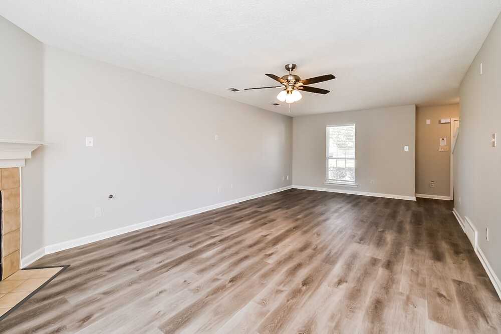 4800 Ridge Walk Ln - Photo 4 of 17