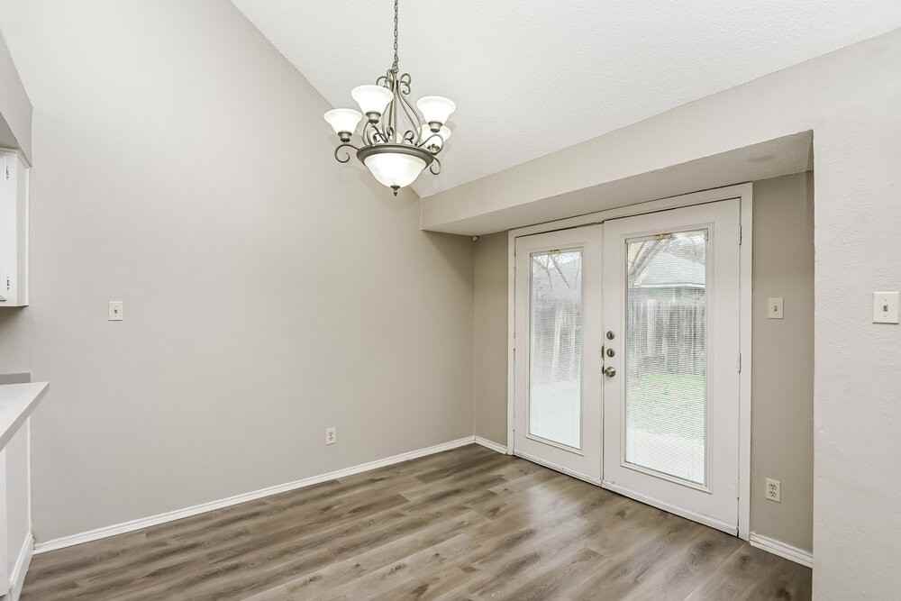 4844 Thistledown Dr - Photo 7 of 17