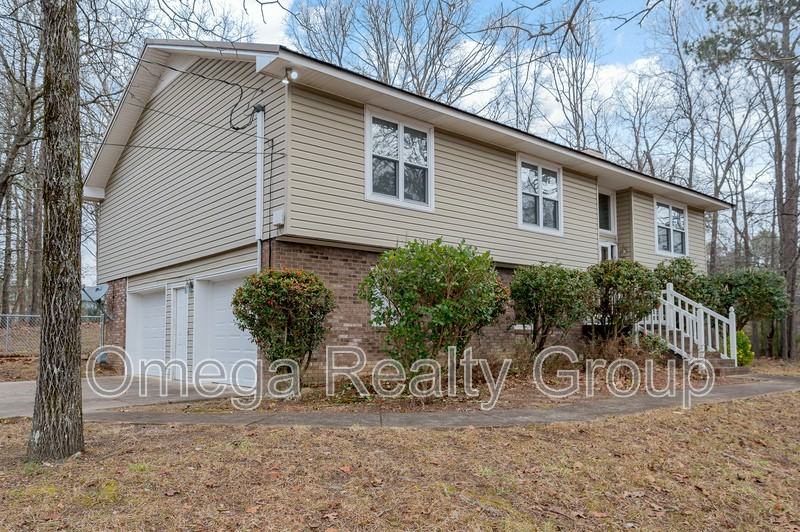 414 Woodbrier Ln - Photo 2 of 45