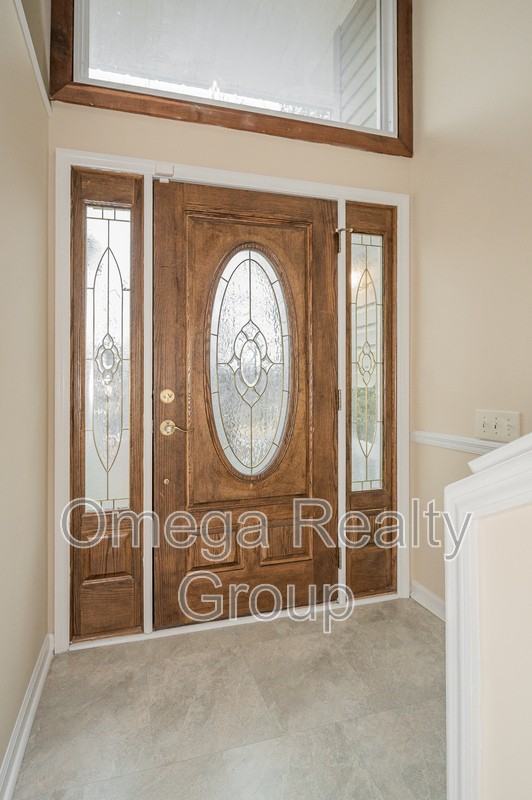 414 Woodbrier Ln - Photo 5 of 45