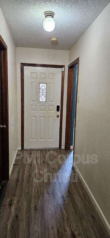6106 Angus Dr - Photo 3 of 25