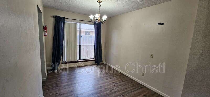 6106 Angus Dr - Photo 7 of 25