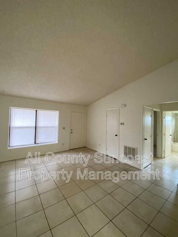 503 E Curlew Pl - Photo 3 of 13