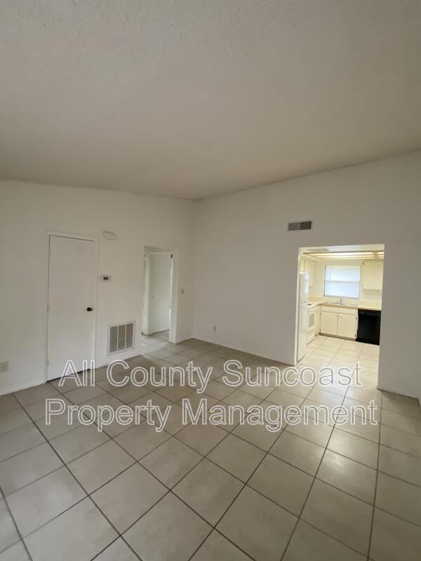 503 E Curlew Pl - Photo 4 of 13