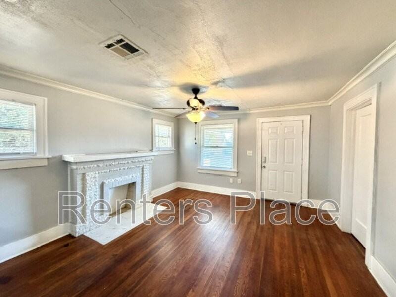 1132 S Gary Ave - Photo 3 of 18