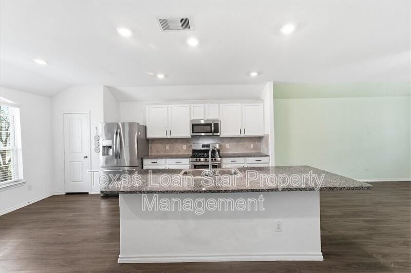 9306 Victoria Valley Ct - Photo 5 of 28