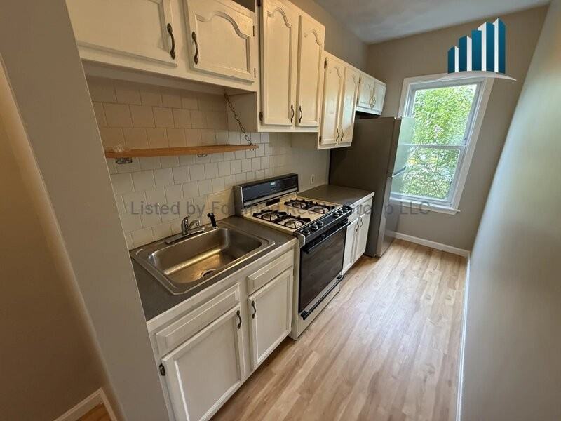 70 Melville St #1 - Photo 4 of 19