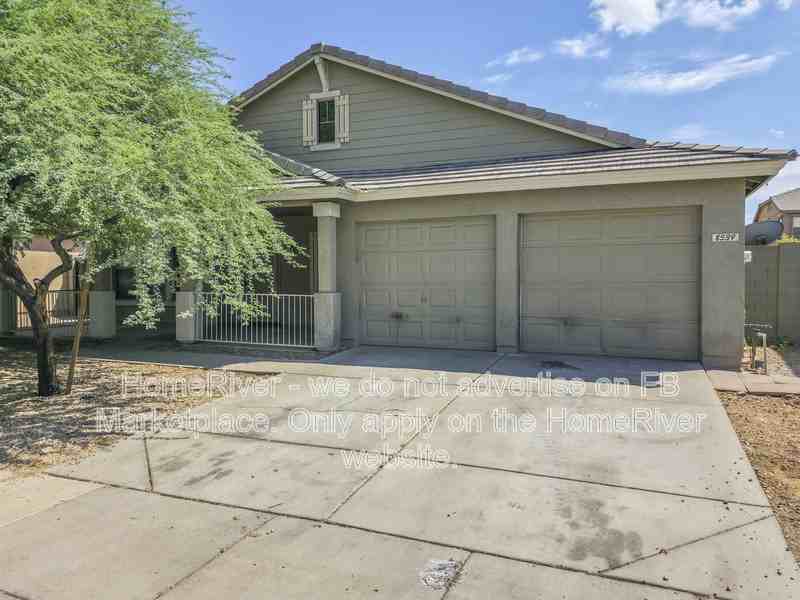 8539 W Magnolia St - Photo 2 of 20