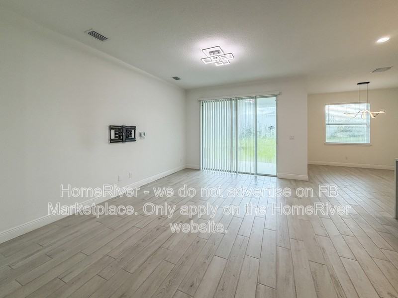4808 Seagrape Dr - Photo 4 of 21