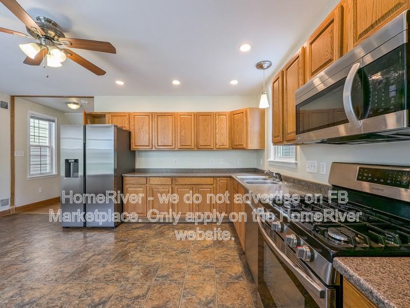 2916 Stromberg St - Photo 7 of 19