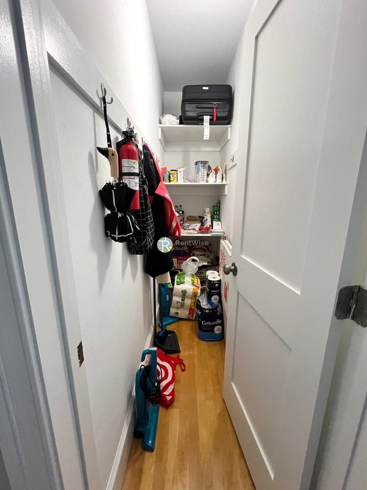 22 Hillsdale Rd - Photo 4 of 28
