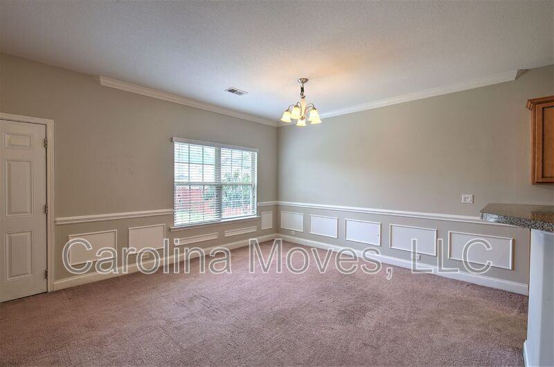 836 Bayshore Ln - Photo 5 of 23