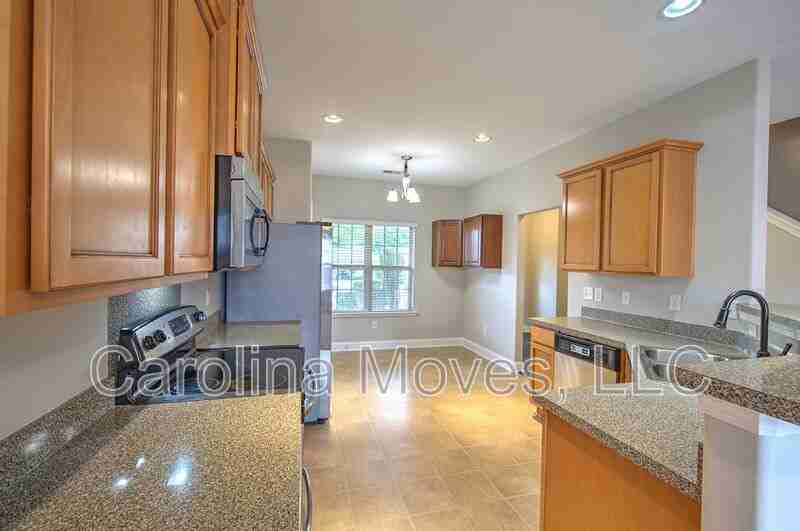 836 Bayshore Ln - Photo 6 of 23
