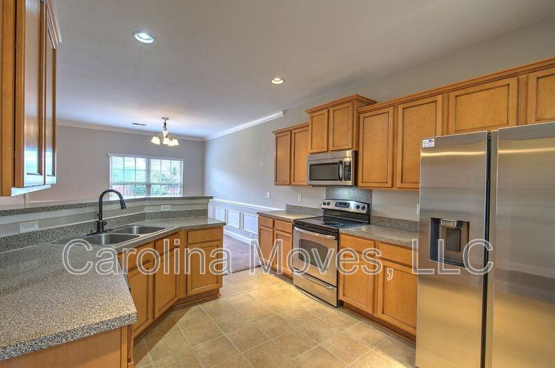 836 Bayshore Ln - Photo 7 of 23